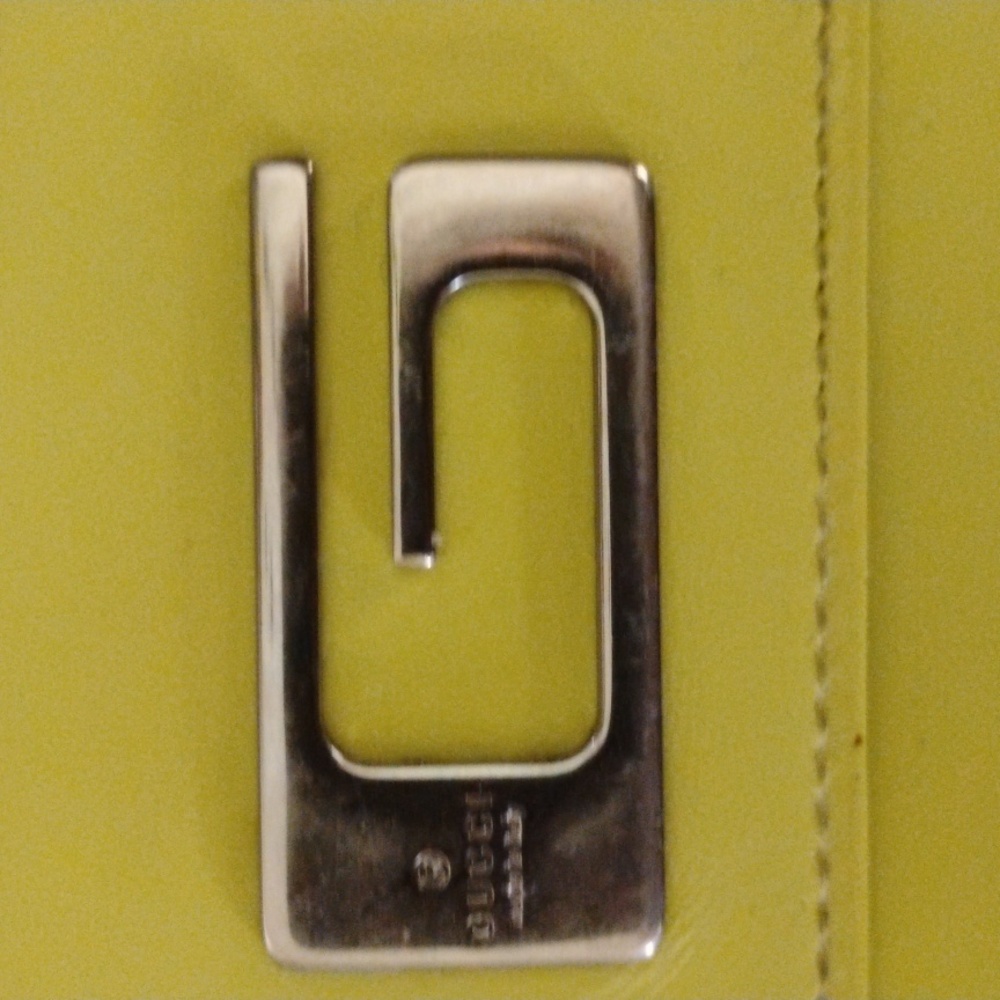 Gucci Small Wallet on Chain